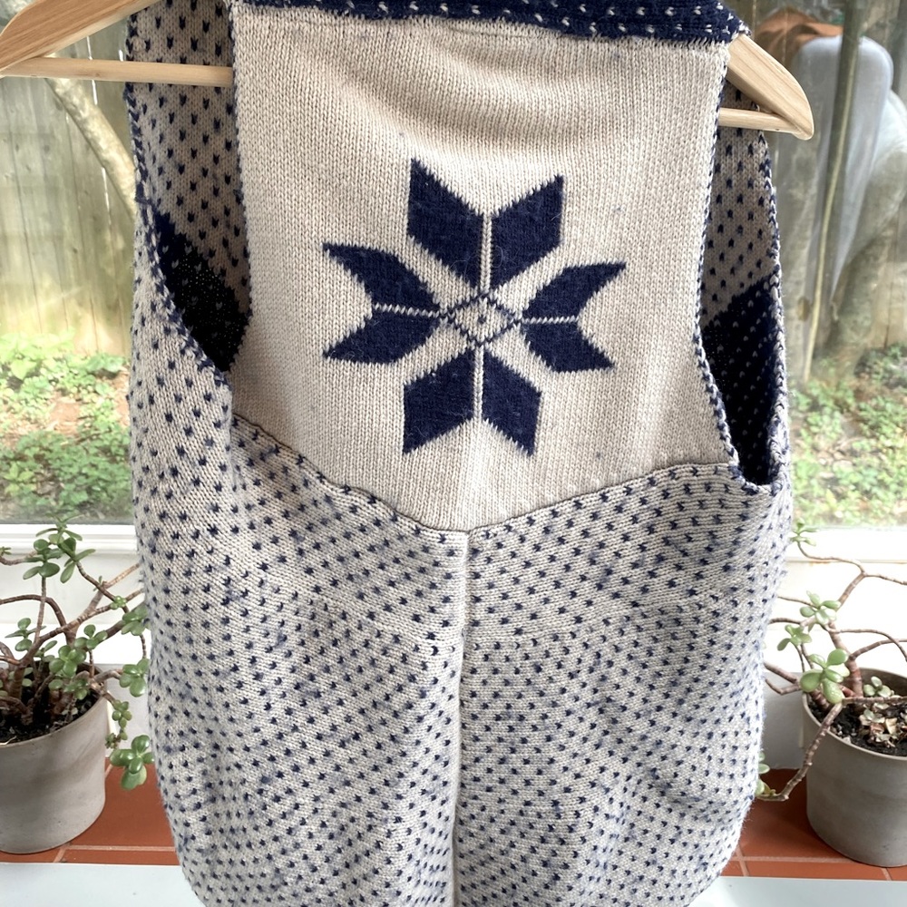 Funky snowflake winter vest